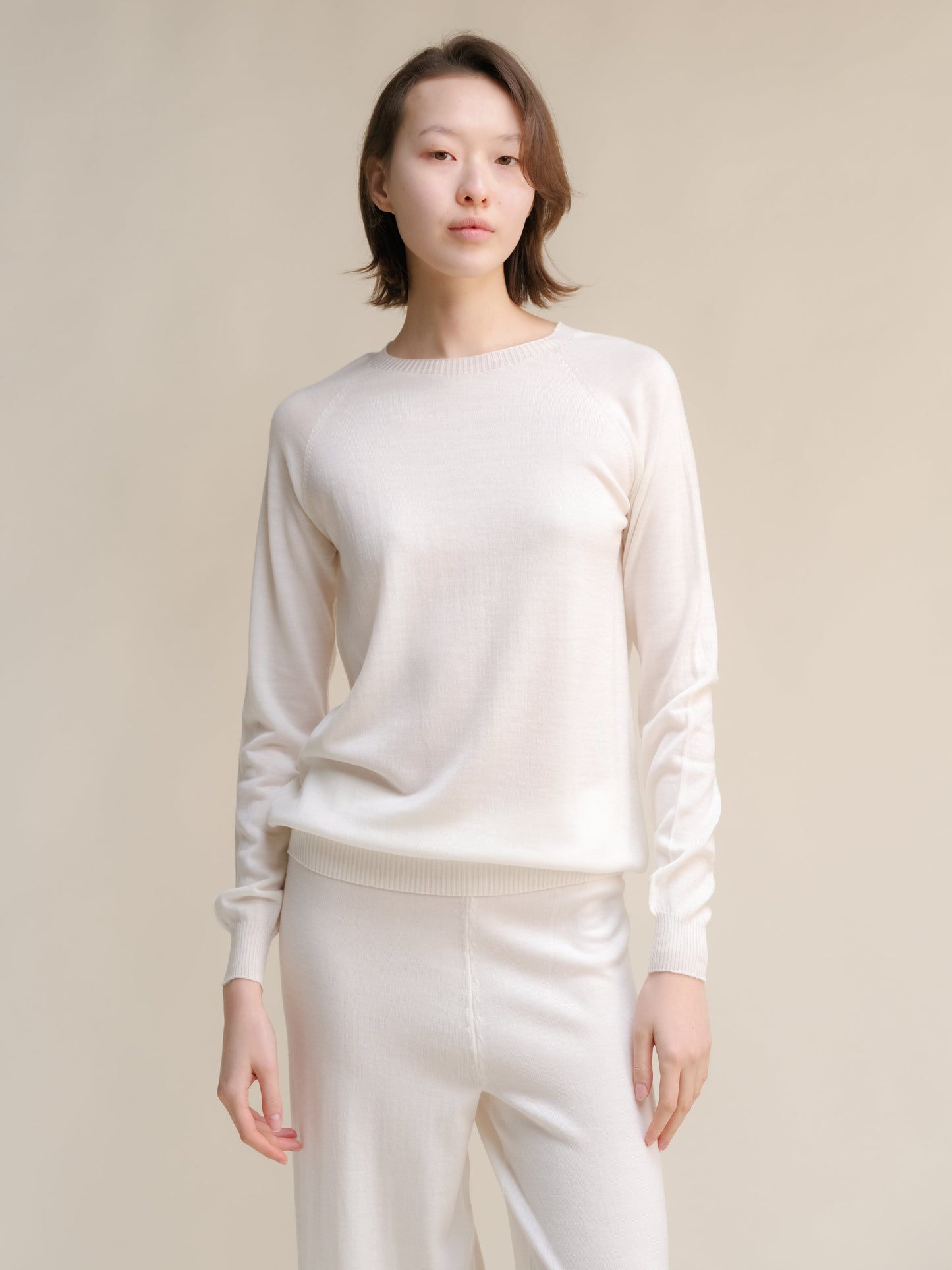 Extra Fine Merino Raglan Crewneck