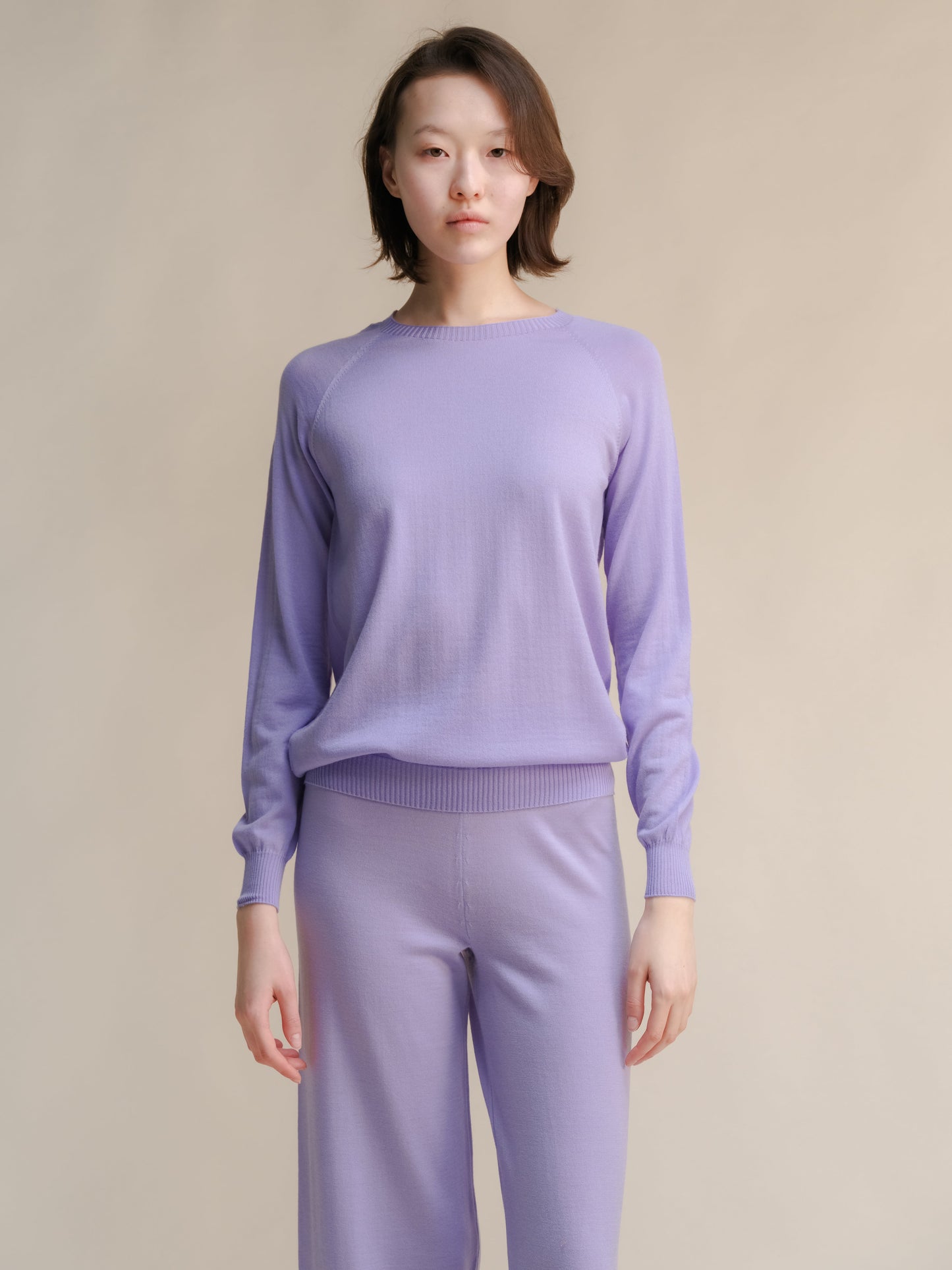 Extra Fine Merino Raglan Crewneck